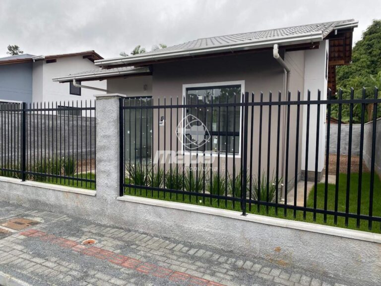 Casa à venda no Estrada das Areias: