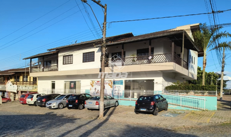 Prédio à venda no Carijós: