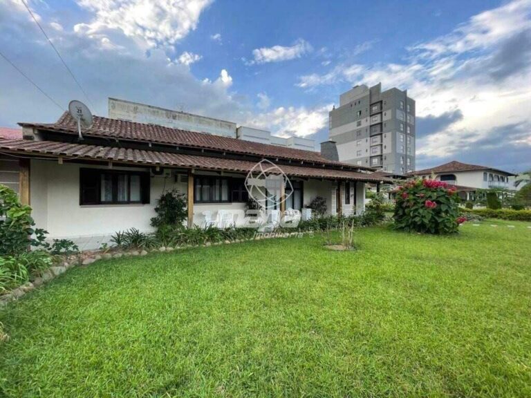 Casa à venda no Nações: