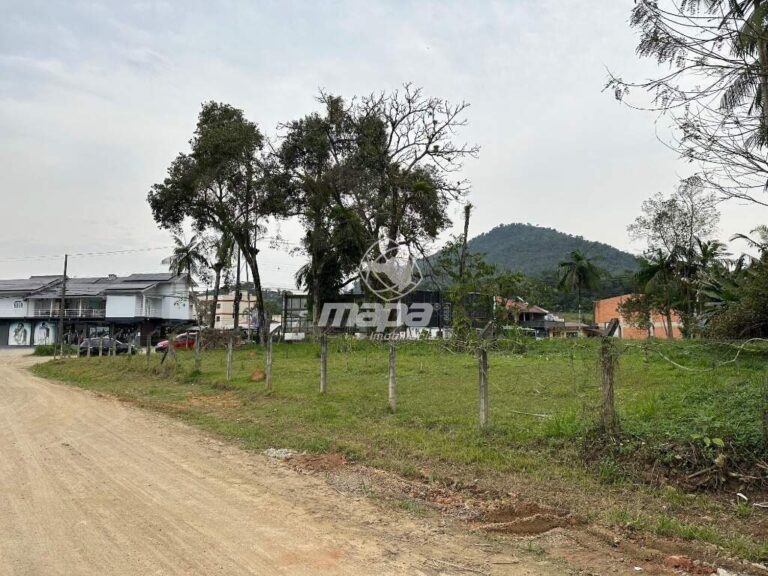 Terreno Urbano à venda no Padre Martinho Stein: