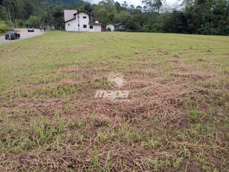 Terreno Urbano à venda no Rodeio 12: