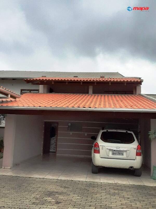 Casa à venda no Das Nações: