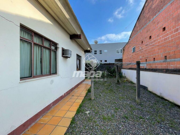 Casa à venda no Nações: