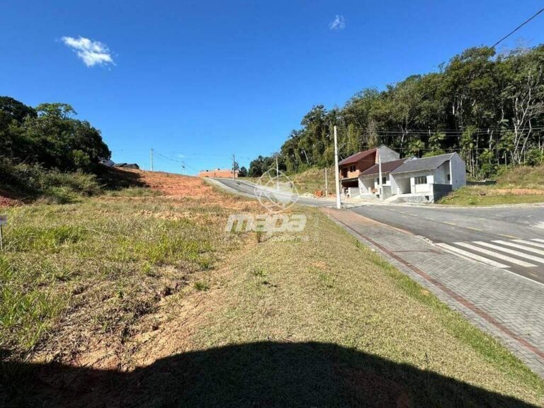 Terreno Urbano à venda no Araponguinhas: