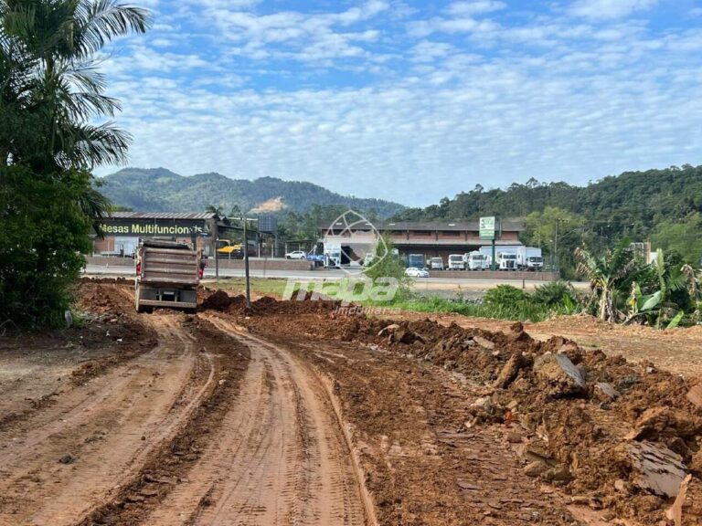 Casa comercial para aluguel no Encano do Norte: