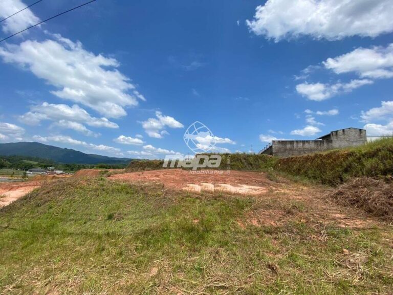 Terreno Urbano à venda no Divineia: