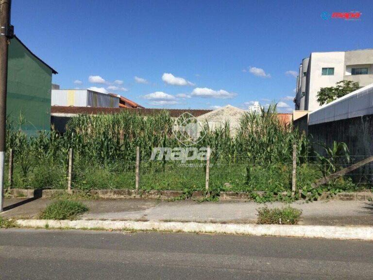 Terreno Urbano à venda no Nações: