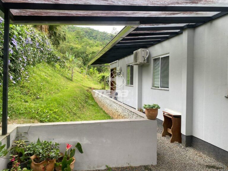Casa à venda no Centro: