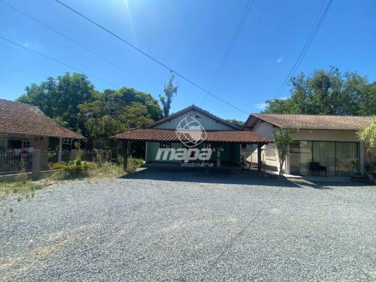 Casa à venda no Quintino :