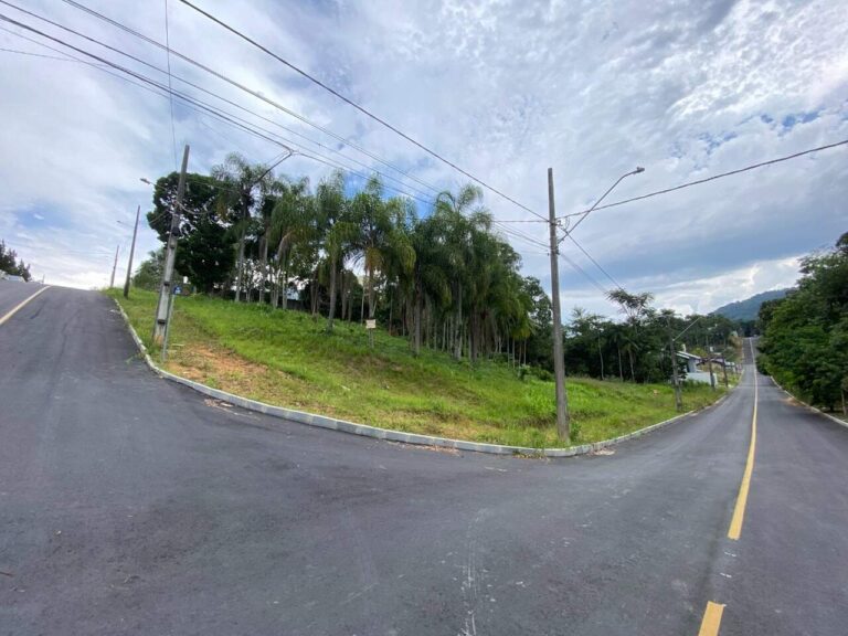 Terreno Urbano à venda no Estados: