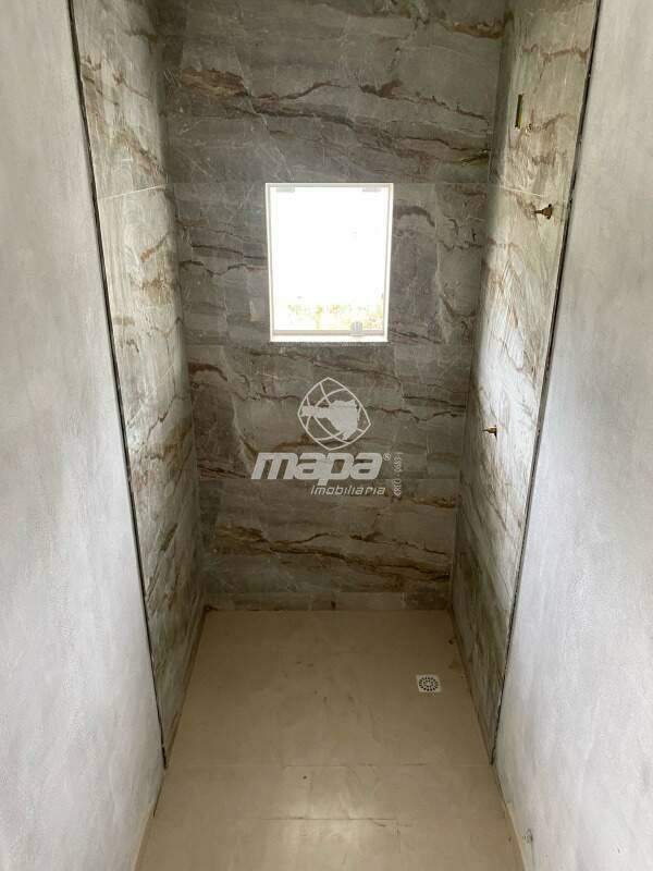 Casa à venda no Araponguinhas: