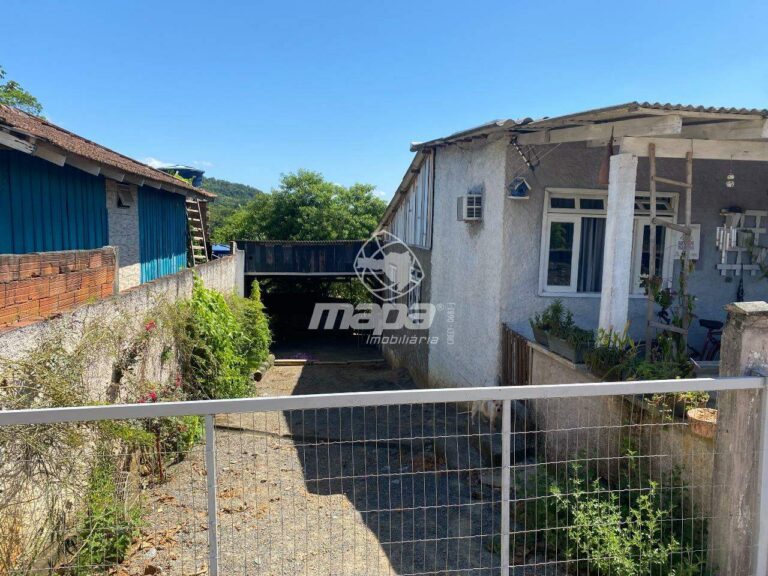 Casa à venda no Estrada das Areias: