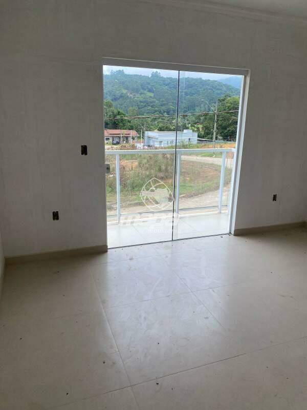 Casa à venda no Araponguinhas: