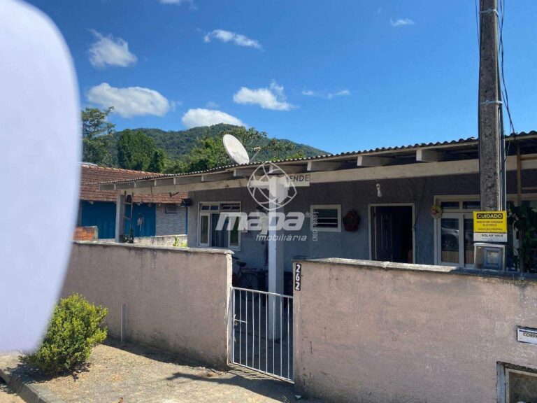 Casa à venda no Estrada das Areias: