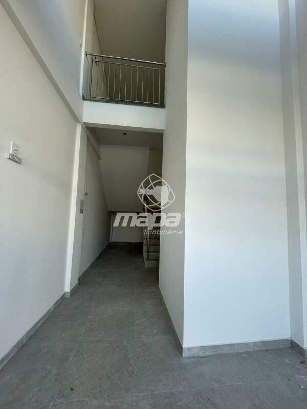 Sala Comercial para aluguel no Nações: Hall de entrada