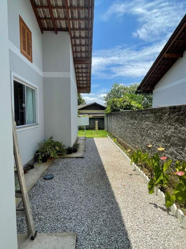 Casa à venda no Rio Morto: