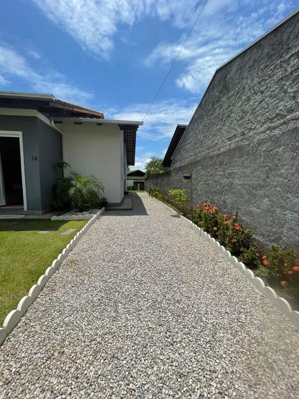 Casa à venda no Rio Morto: