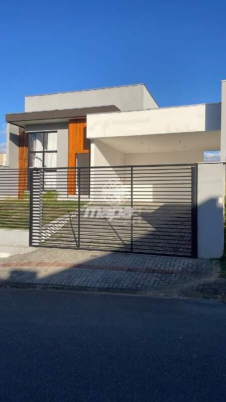 Casa à venda no Carijós: