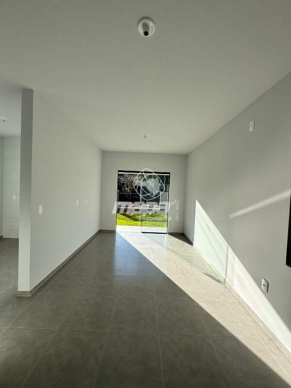 Casa à venda no Araponguinhas: