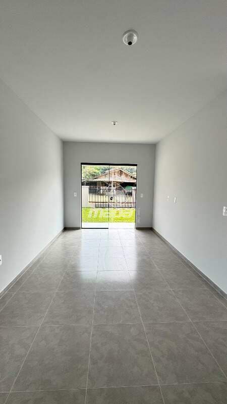 Casa à venda no Araponguinhas: