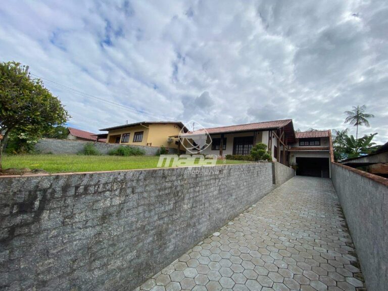 Casa à venda no Quintino :