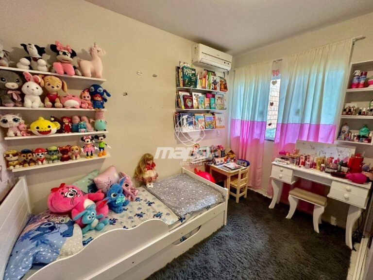 Casa à venda no Araponguinhas: