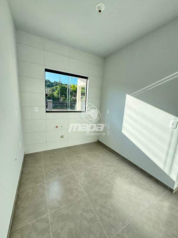 Casa à venda no Araponguinhas: