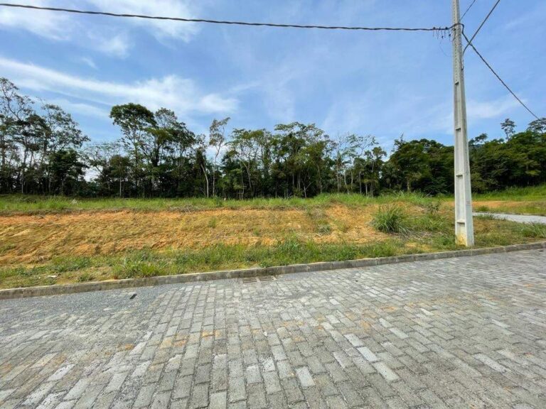 Terreno Urbano à venda no Rodeio 12: