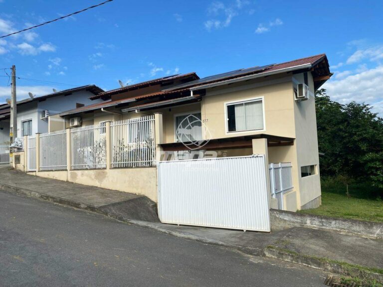 Casa à venda no Estrada das Areias: