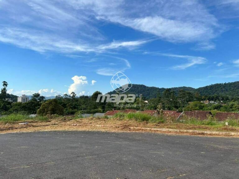 Terreno Urbano à venda no Estrada das Areias: