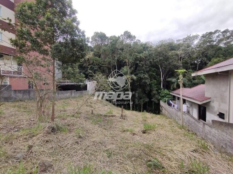Terreno Urbano à venda no Estrada das Areias: