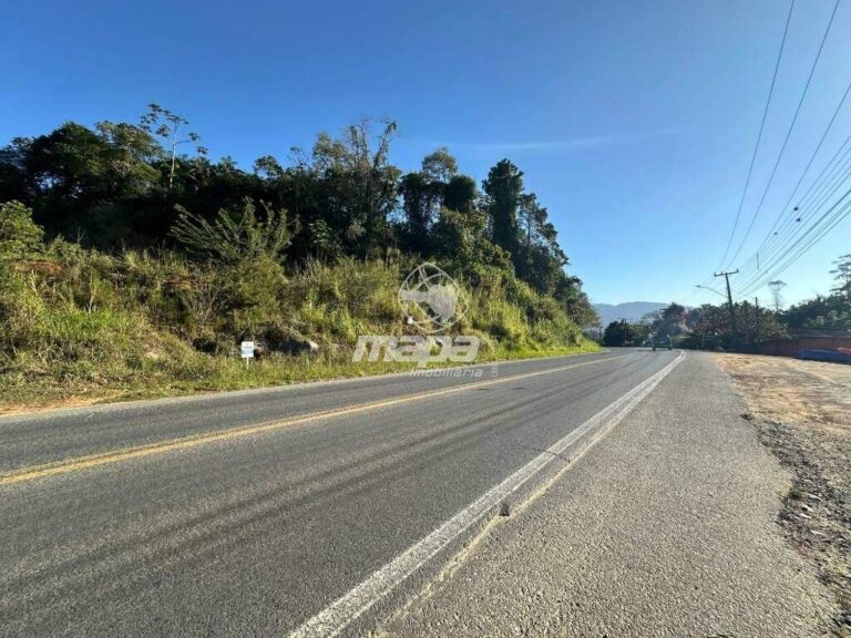 Terreno Urbano à venda no Padre Martinho Stein: