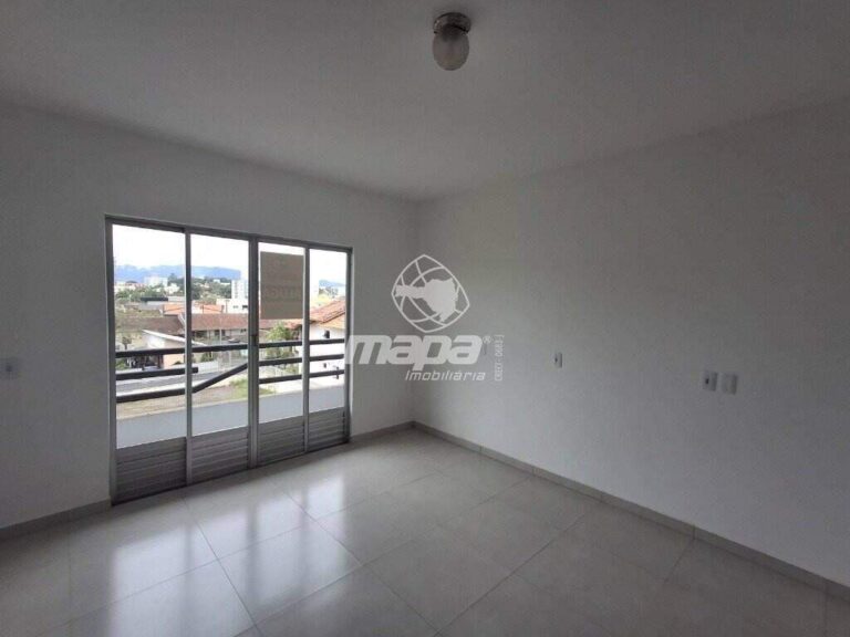 Apartamento à venda no Nações: