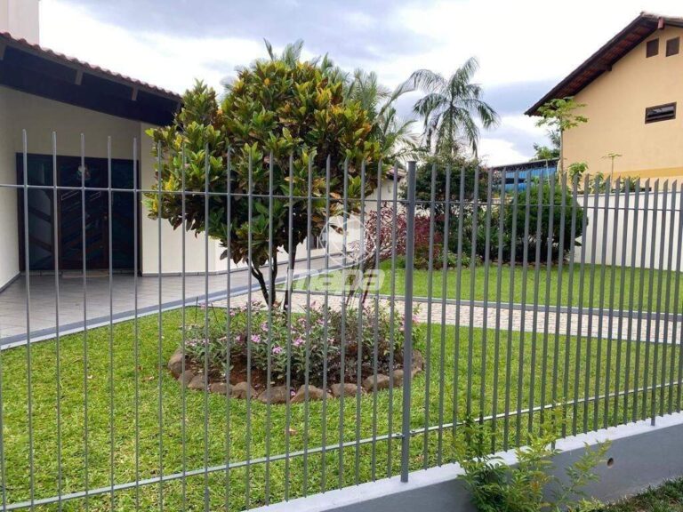 Casa à venda no Padre Martinho Stein: