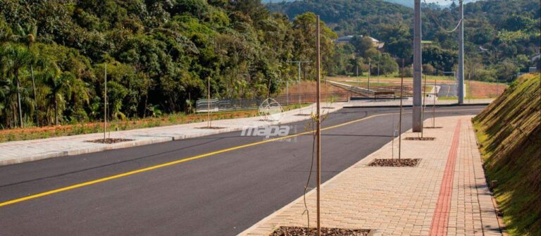Terreno Urbano à venda no Vila Germer:
