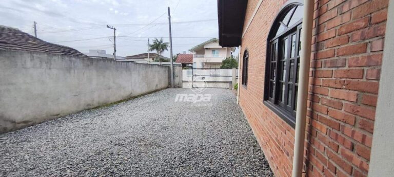 Casa à venda no Quintino :