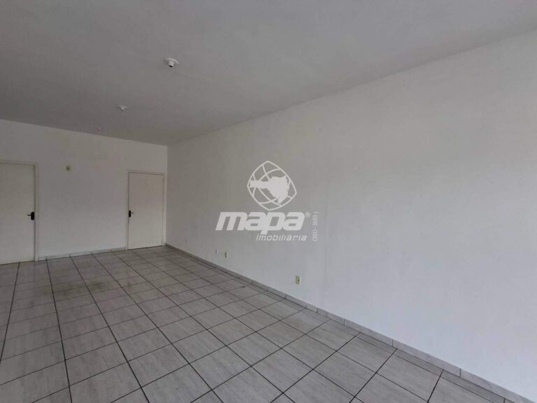 Sala Comercial para aluguel no Estados: Sala verso