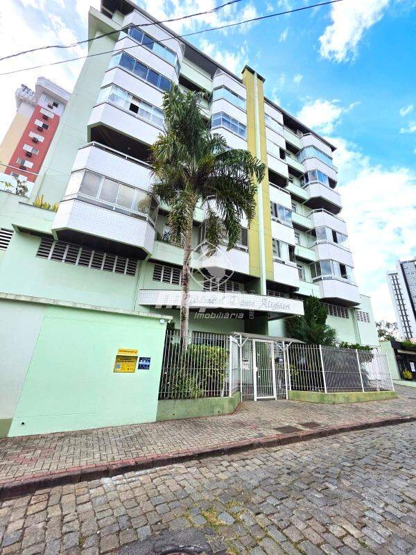 Apartamento à venda no Ponta Aguda: