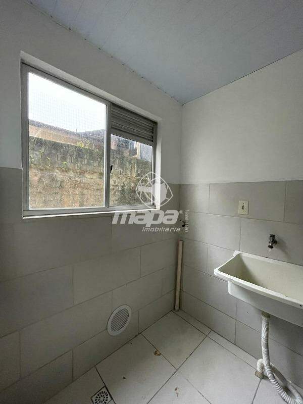 Apartamento para aluguel no Warnow: Área de Serviços