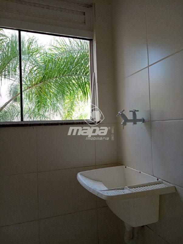 Apartamento para aluguel no Estrada das Areias: Área de serviços