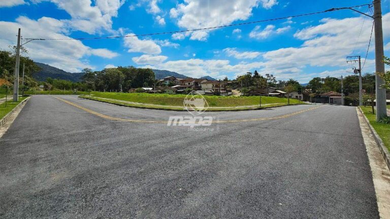 Terreno Urbano à venda no Itoupava Central: