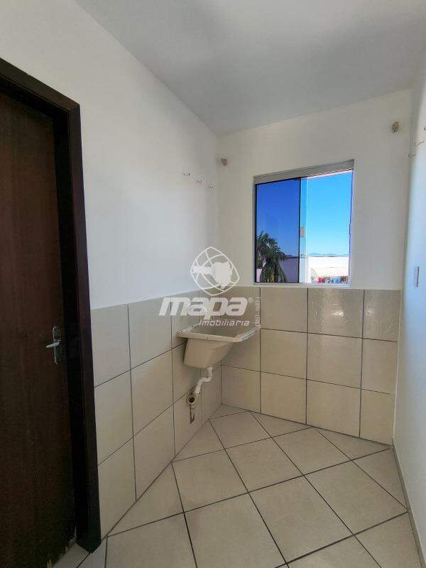 Apartamento para aluguel no Estados: Área de serviço