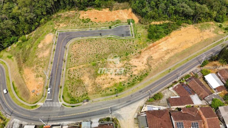 Terreno Urbano à venda no Itoupava Central: