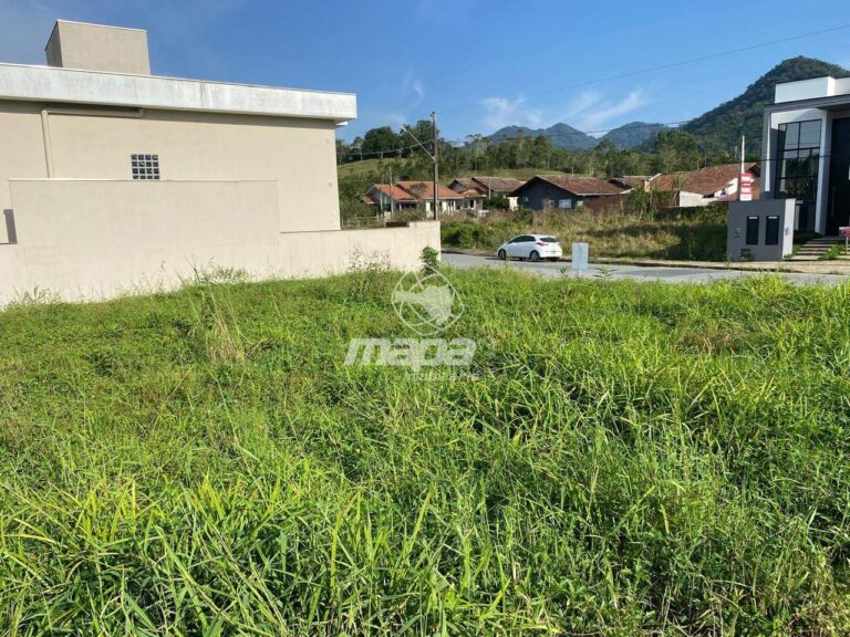 Terreno Urbano à venda no Capitais :