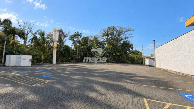Sala Comercial para aluguel no Centro: Vagas de estacionamento