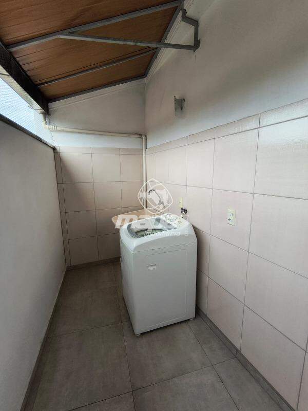 Apartamento para aluguel no Estados: Área de serviço