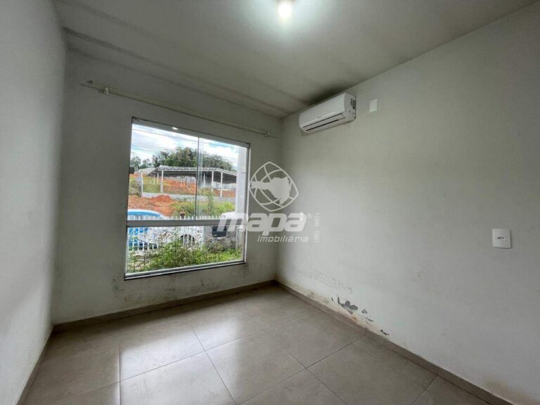 Casa para aluguel no Arapongas: Dormitório 01