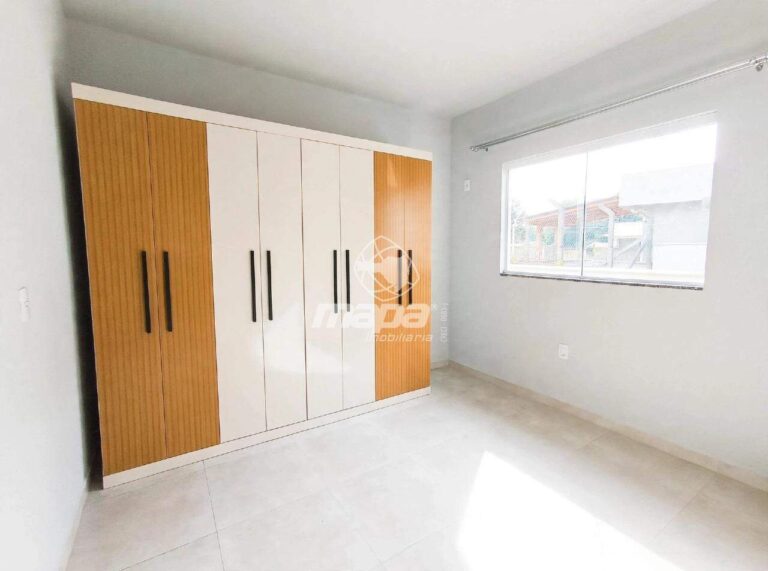 Casa à venda no Araponguinhas: