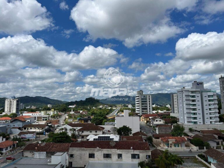 Apartamento à venda no Nações: