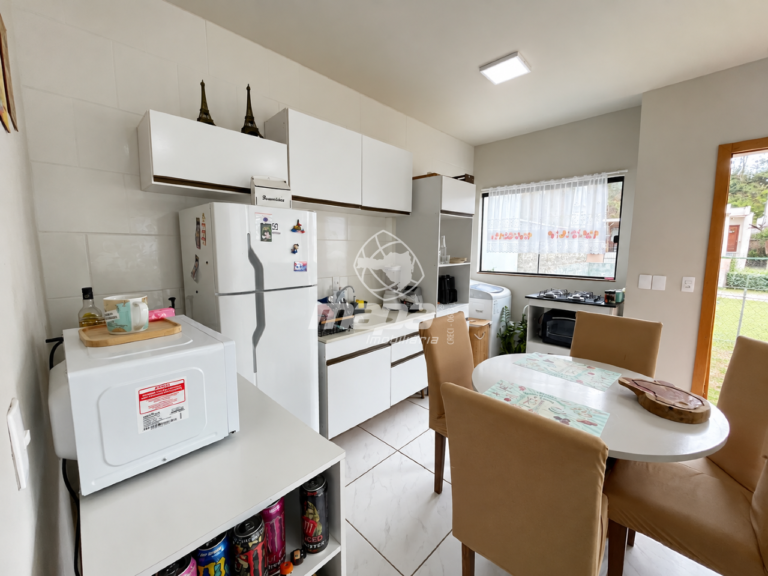 Casa para aluguel no Warnow: Verso cozinha